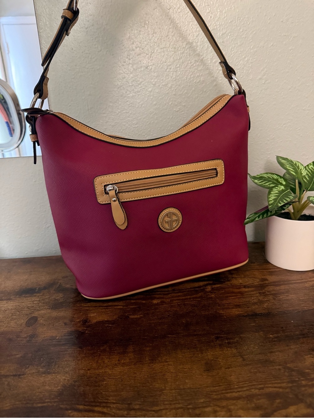 Giani Bernini Burgundy & Tan Hobo Shoulder Bag - Picture 2 of 13